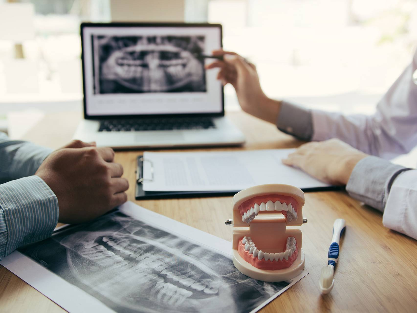 Endodontics in Milan - Dental Practice VERCELLI 42