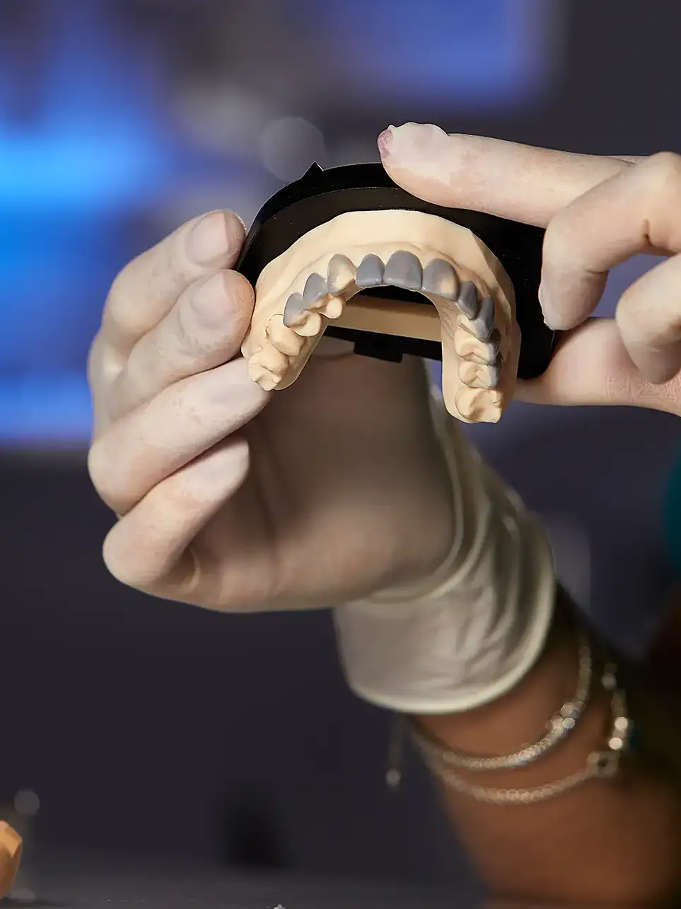 Dental Care in Milan - VERCELLI 42 Dental Practice